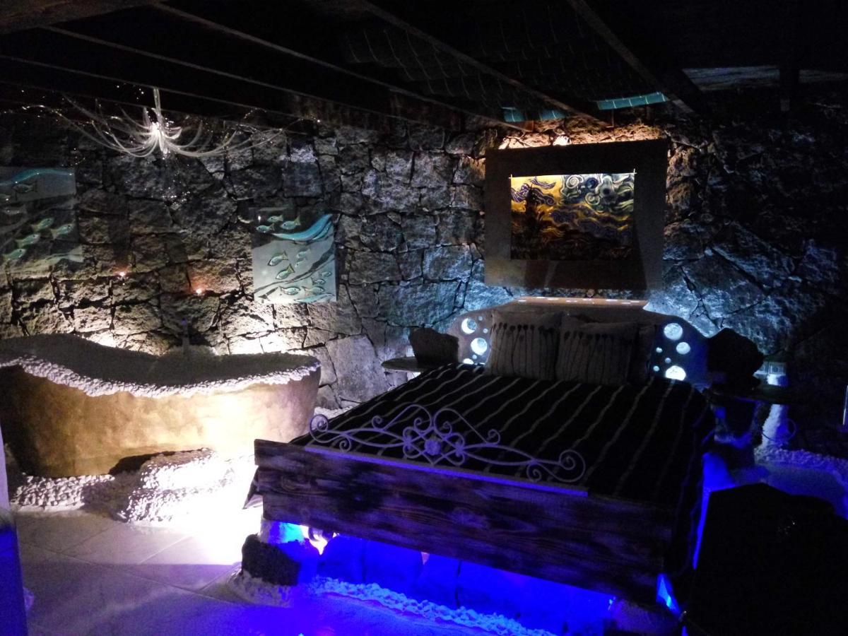Aloelux Villa ! - Private Villa With Jacuzzi, Cinema ,Massage ,Wonderful View, Art Desing Villa Conil Esterno foto